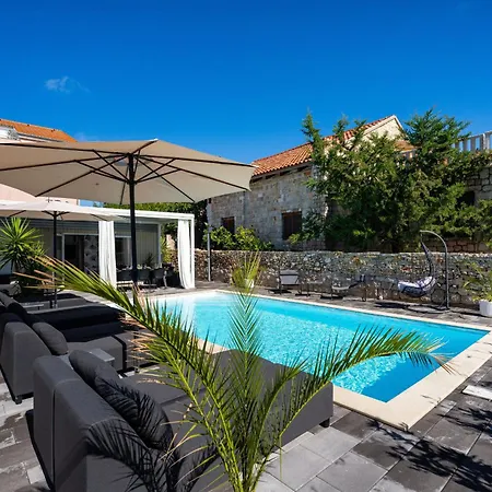 Дом отдыха My Dalmatia - Amarilis With Private Swimming Pool And Jacuzzi