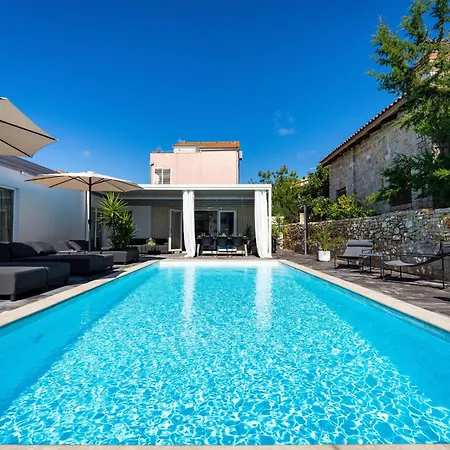 My Dalmatia - Amarilis With Private Swimming Pool And Jacuzzi Feriehus Pakoštane