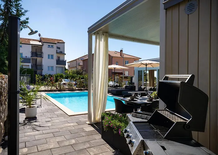 My Dalmatia - Amarilis With Private Swimming Pool And Jacuzzi Vikendica