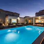 My Dalmatia - Amarilis With Private Swimming Pool And Jacuzzi Nyaraló *