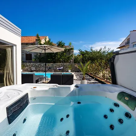 My Dalmatia - Amarilis With Private Swimming Pool And Jacuzzi *